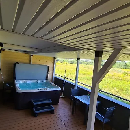 - Jacuzzi Rzeszów