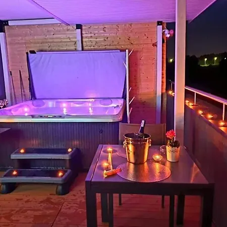 - Jacuzzi Appartamento *